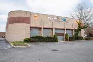 Plus de détails pour 1550 Smithtown Ave, Bohemia, NY - Industriel à vendre