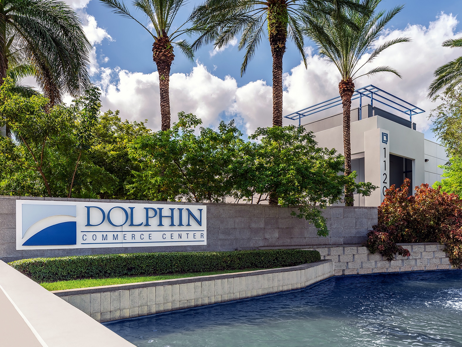 11200 NW 25th St, Miami, FL à louer Photo du bâtiment- Image 1 de 5