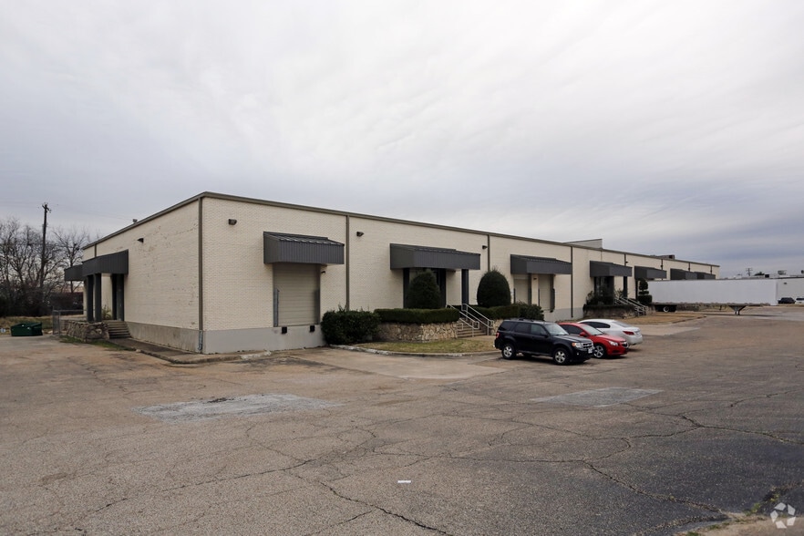 5100-5110 Rondo Dr, Fort Worth, TX à louer - Photo principale - Image 1 de 6