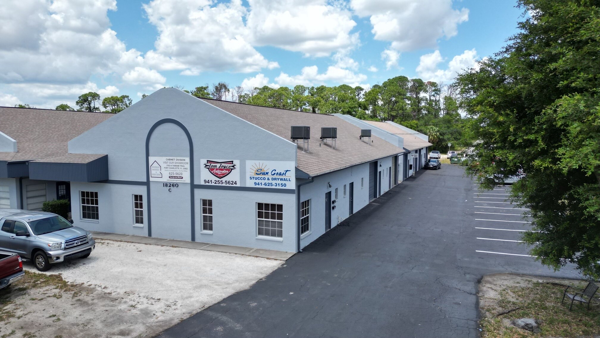 18260 Paulson Dr, Port Charlotte, FL à vendre Photo du bâtiment- Image 1 de 1