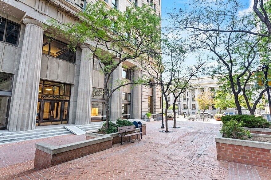 10 Exchange Pl, Salt Lake City, UT à louer - Photo du bâtiment - Image 3 de 8