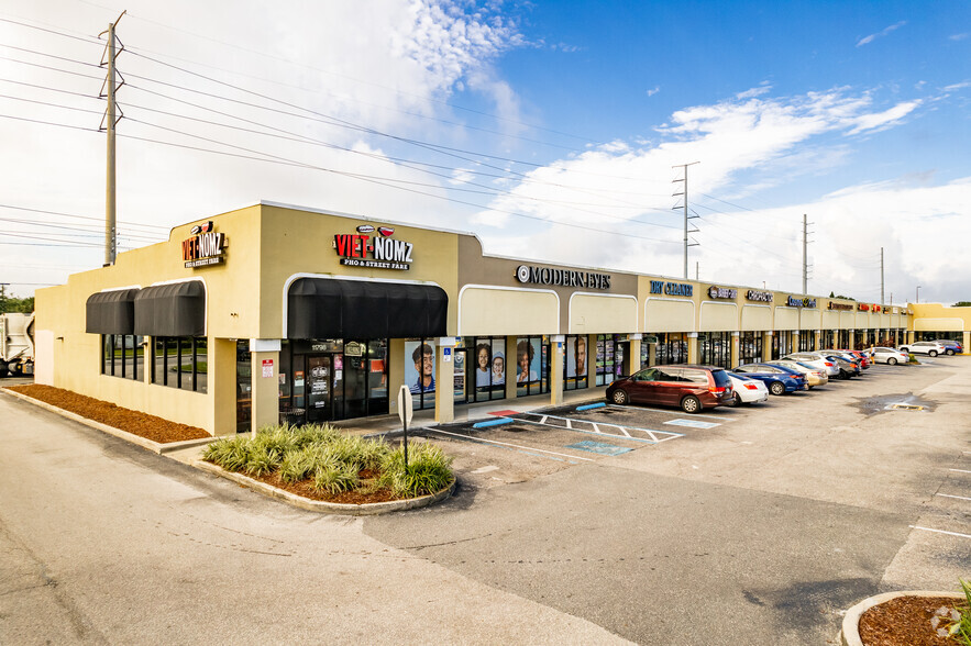 11764-11798 E Colonial Dr, Orlando, FL for lease - Building Photo - Image 1 of 5