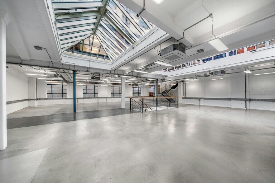 17-17A Newman St, Londres à louer - Photo intérieure - Image 2 de 11