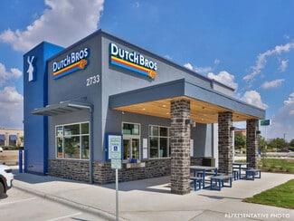 More details for 3628 N. University St., Peoria, IL - Retail for Sale