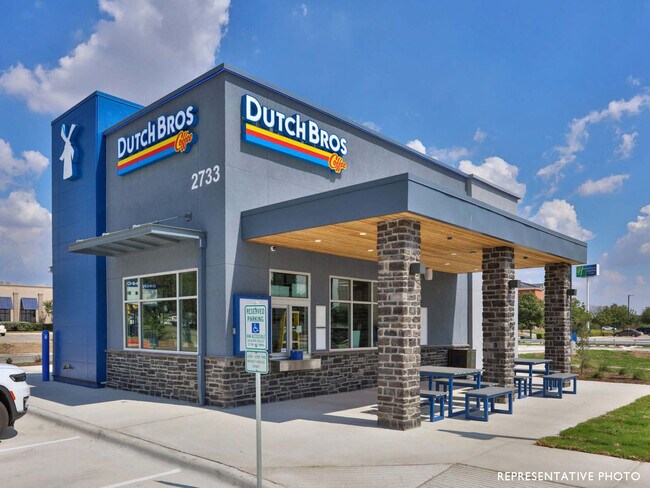 Plus de détails pour 3628 N. University St., Peoria, IL - Commerce de détail à vendre