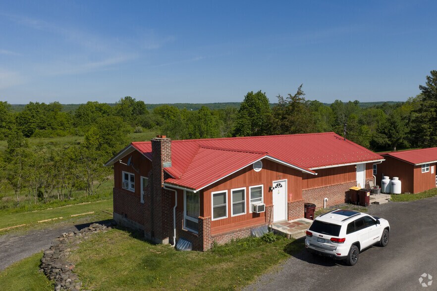 10803 NY-32, Greenville, NY à vendre - Photo principale - Image 1 de 5
