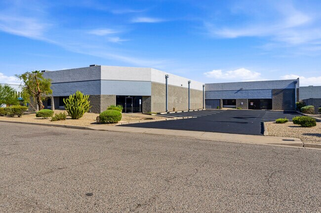 Plus de détails pour 3745 E Wier Ave, Phoenix, AZ - Industriel à louer