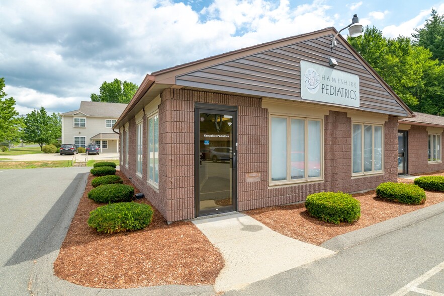 179 Northampton St, Easthampton, MA for lease - Building Photo - Image 1 of 24