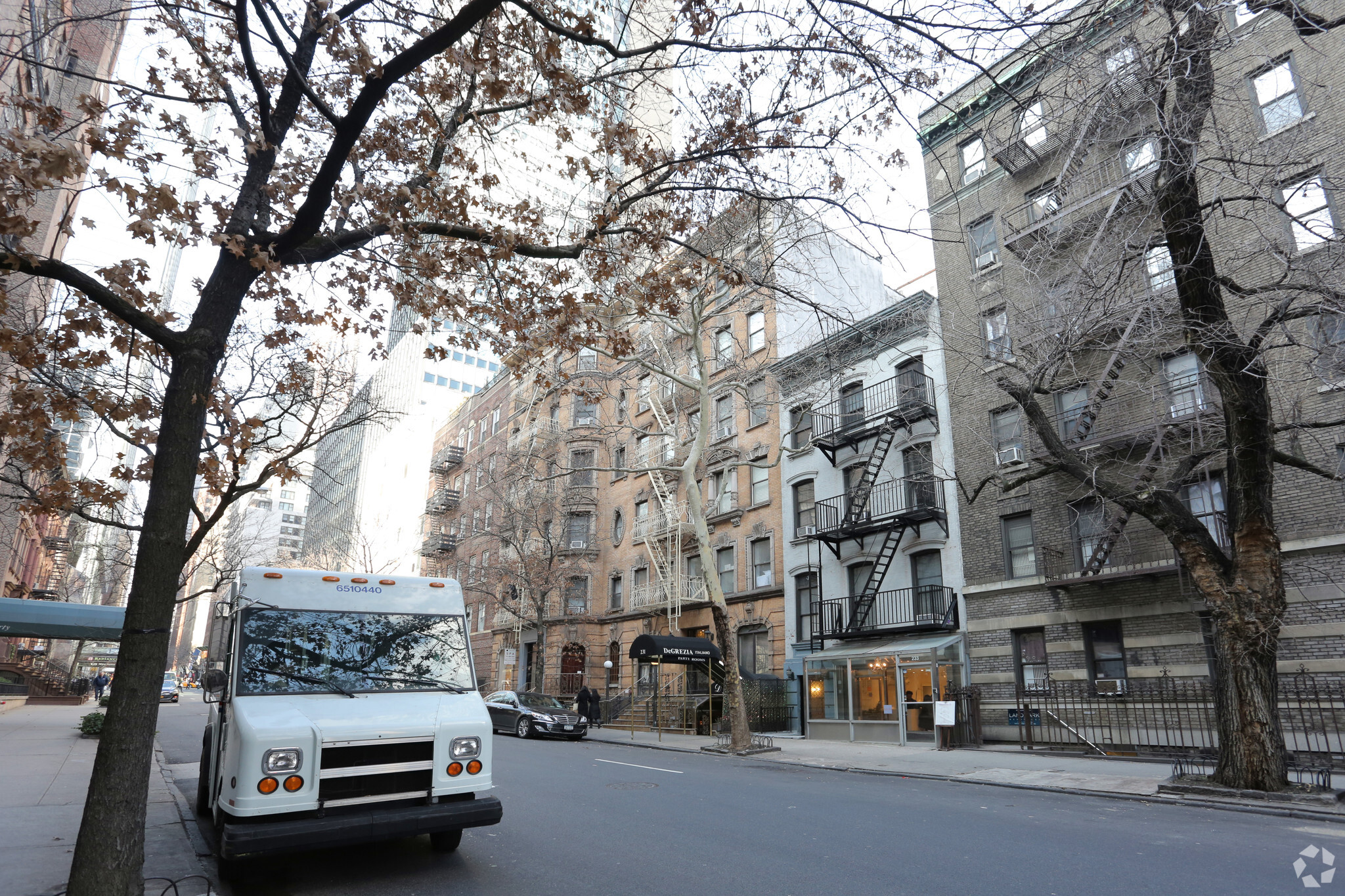 231 E 50th St, New York, NY for sale Primary Photo- Image 1 of 1