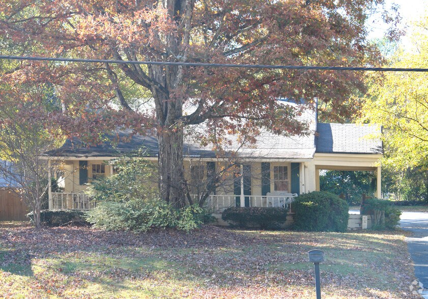 312 N Main St, Alpharetta, GA à vendre - Photo du bâtiment - Image 2 de 18