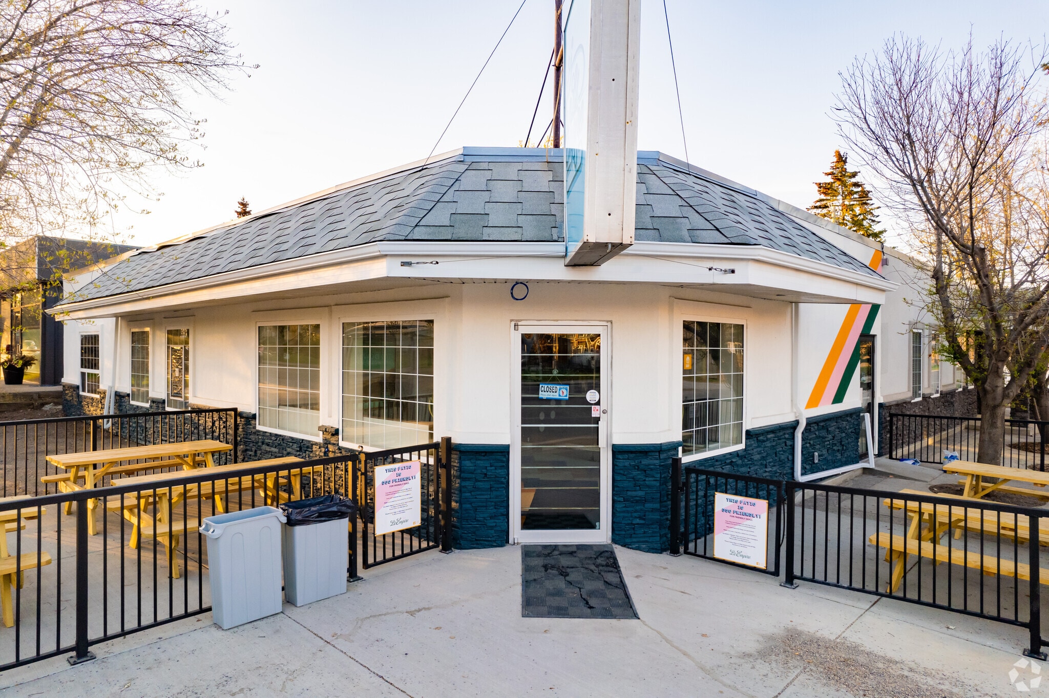 1837 20th Ave NW, Calgary, AB for sale Primary Photo- Image 1 of 1