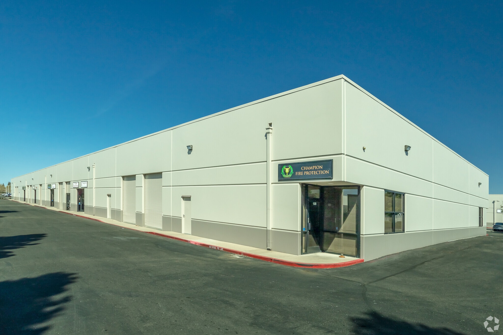 9090 Union Park Way, Elk Grove, CA for lease Primary Photo- Image 1 of 8