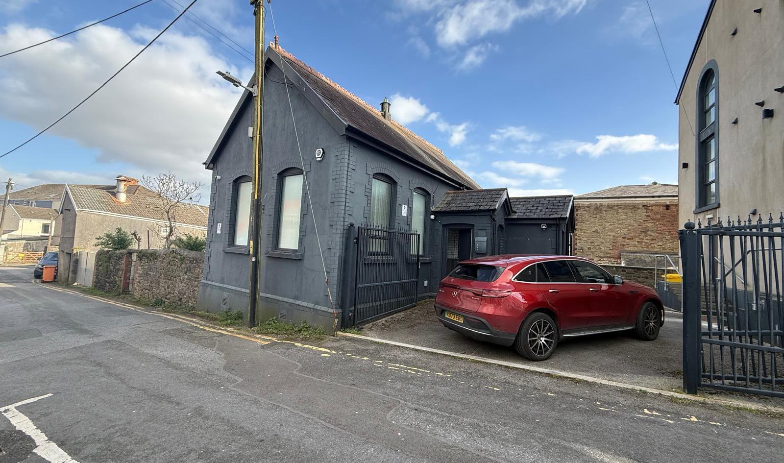 28B Bridge St, Burry Port for lease Primary Photo- Image 1 of 7
