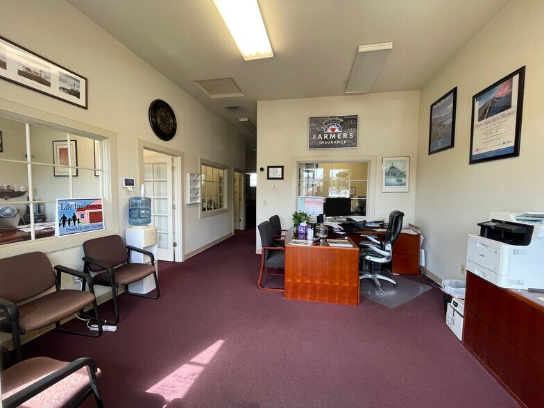 3417-3433 Broadway St, American Canyon, CA à louer - Photo du bâtiment - Image 2 de 2