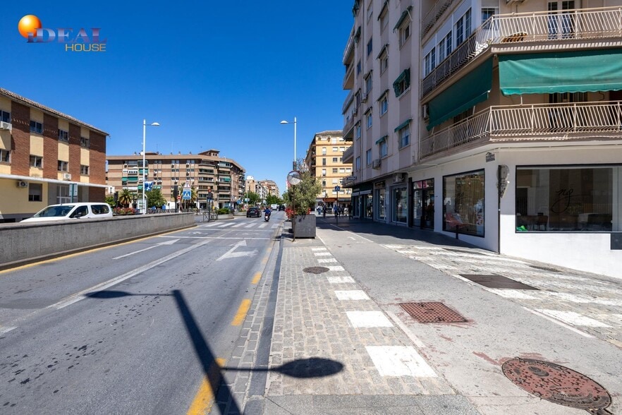 Calle Abderrahmán, 11, Granada, Granada à vendre - Photo du bâtiment - Image 2 de 32