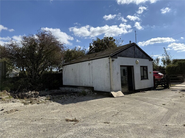 Pyworthy, Pyworthy à vendre - Photo du bâtiment - Image 3 de 9