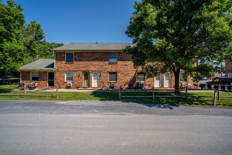 600 Norwood St, Harrisonburg, VA à vendre - Photo du bâtiment - Image 1 de 10