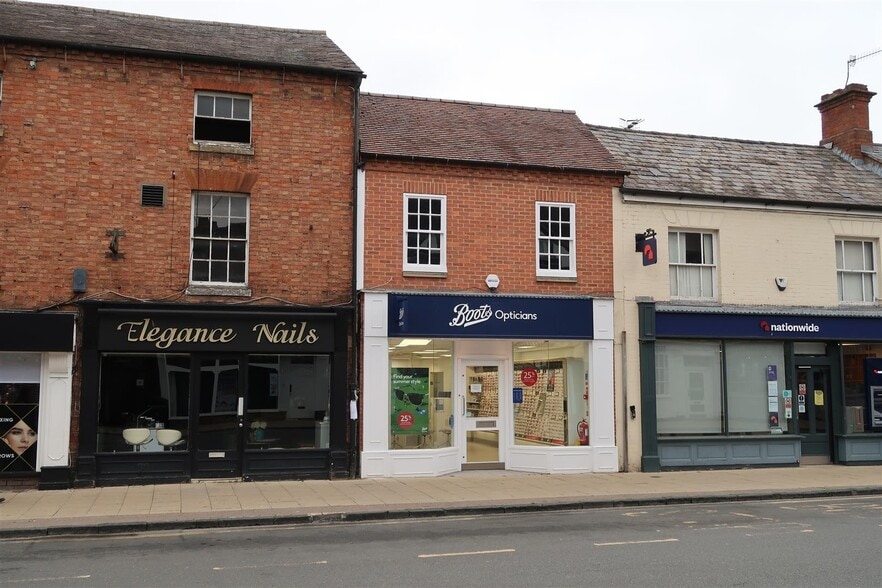 36 Wood St, Stratford Upon Avon for sale - Primary Photo - Image 1 of 5