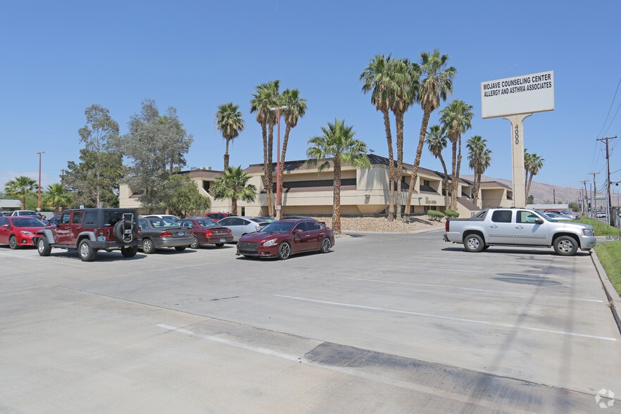 4000 E Charleston Blvd, Las Vegas, NV for lease - Primary Photo - Image 1 of 14