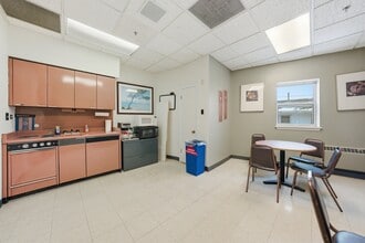 901-903 Burlington Ave, Western Springs, IL for lease Interior Photo- Image 2 of 2