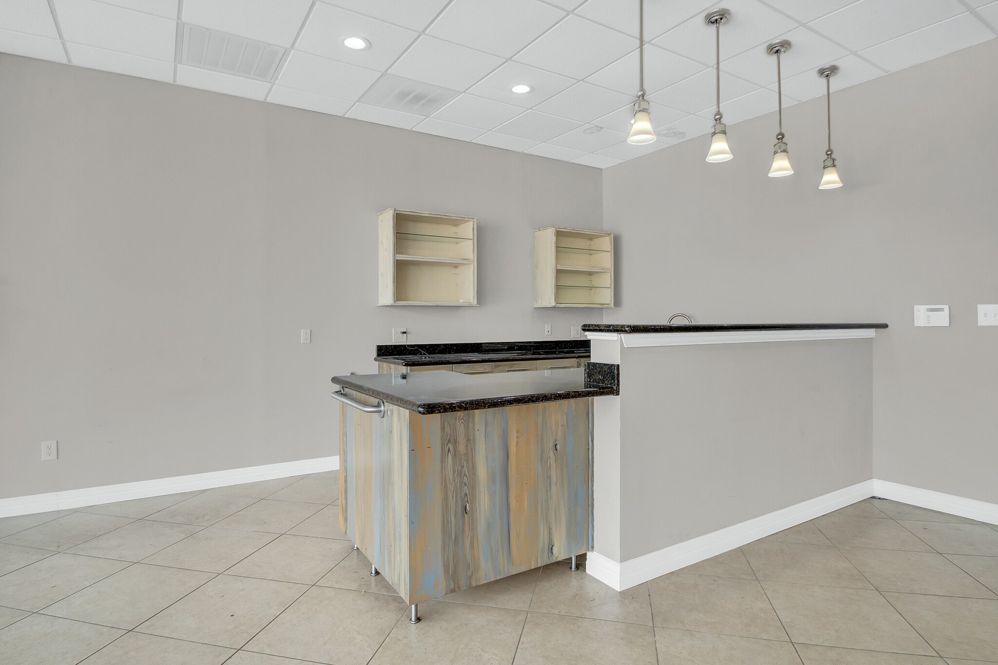 18423 FM-1488, Magnolia, TX for lease Interior Photo- Image 1 of 10