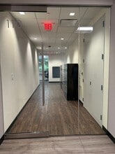 10 Parkway Blvd N, Deerfield, IL for lease Interior Photo- Image 2 of 11