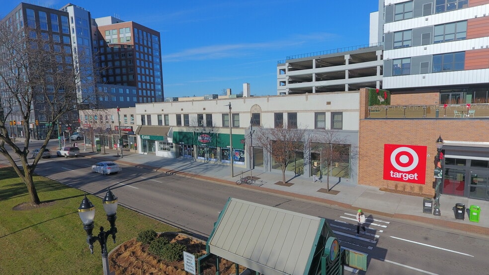 115-119 E Grand River Ave, East Lansing, MI for sale - Building Photo - Image 2 of 12