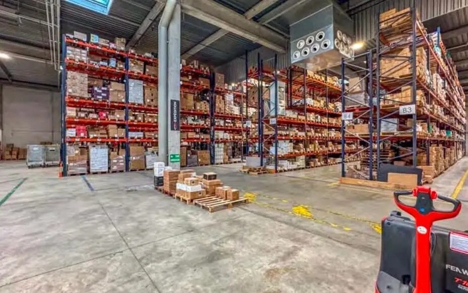 Industrial in Gennevilliers for lease - Interior Photo - Image 2 of 5