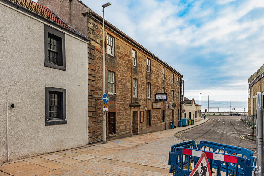 23-25 Tolbooth St, Kirkcaldy à louer - Photo du bâtiment - Image 3 de 3