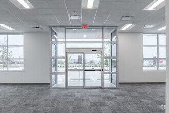 542 SE Loop 410, San Antonio, TX for sale Interior Photo- Image 1 of 22