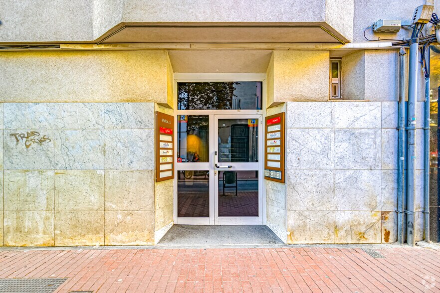 Bureau dans Terrassa, Barcelona à vendre - Photo du bâtiment - Image 2 de 3