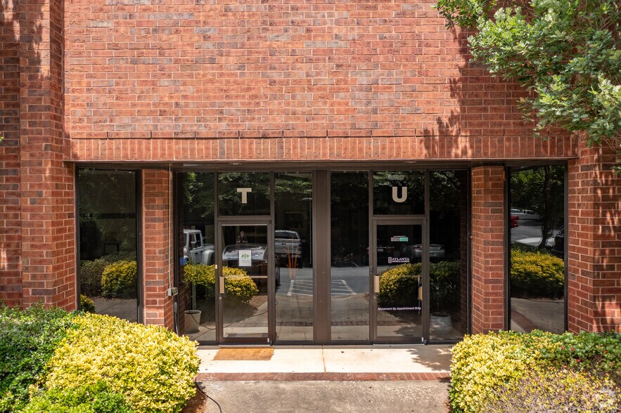 5950 Shiloh Rd E, Alpharetta, GA à louer - Photo du bâtiment - Image 3 de 4