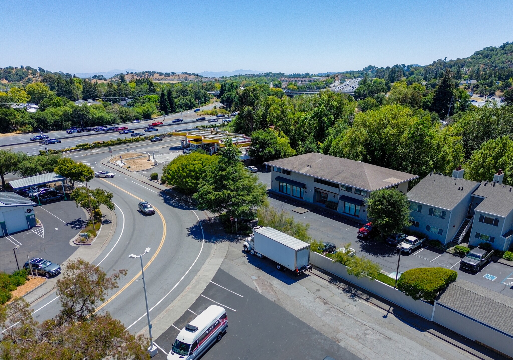 405 Enfrente Rd, Novato, CA à vendre Photo du bâtiment- Image 1 de 7