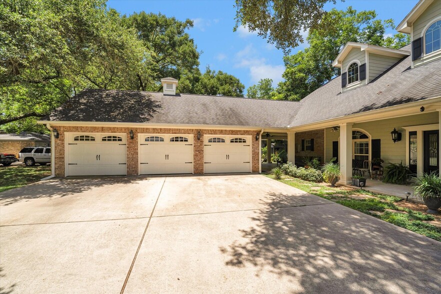 18702 FM 2920 Rd, Tomball, TX à vendre - Photo du bâtiment - Image 1 de 7