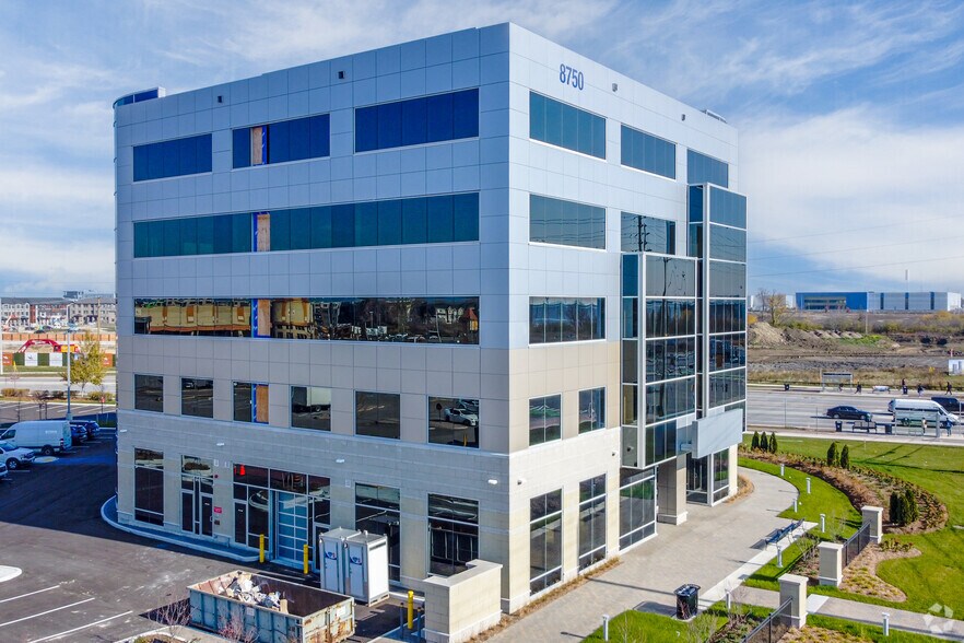 8750 The Gore Rd, Brampton, ON à louer - Photo du bâtiment - Image 3 de 4