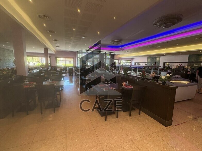Retail in Mérignac for lease - Interior Photo - Image 2 of 5
