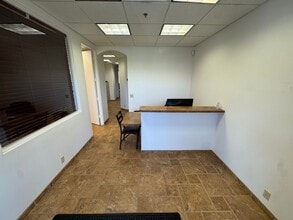 47040-47050 Washington St, La Quinta, CA for lease Interior Photo- Image 1 of 7
