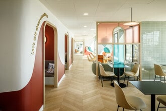 81 Rue De Clichy, Paris for lease Interior Photo- Image 2 of 9