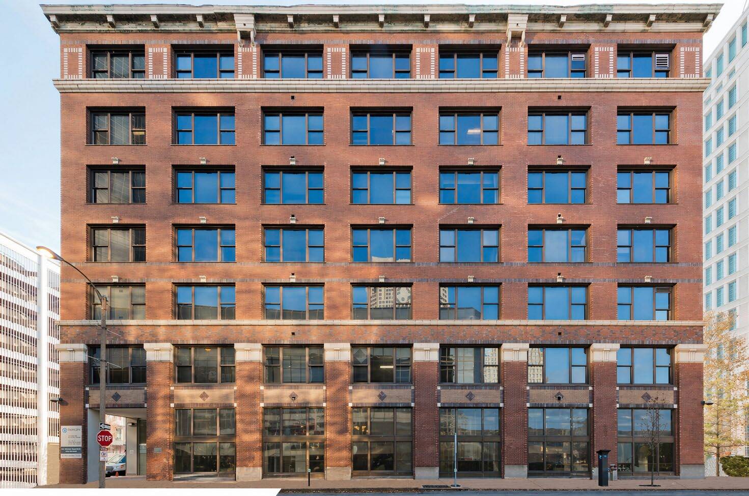 900 Walnut St, Saint Louis, MO à louer Photo du bâtiment- Image 1 de 11