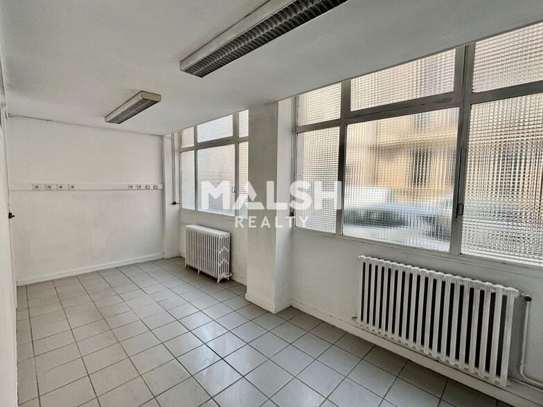 Office in Lyon for sale - Interior Photo - Image 3 of 14