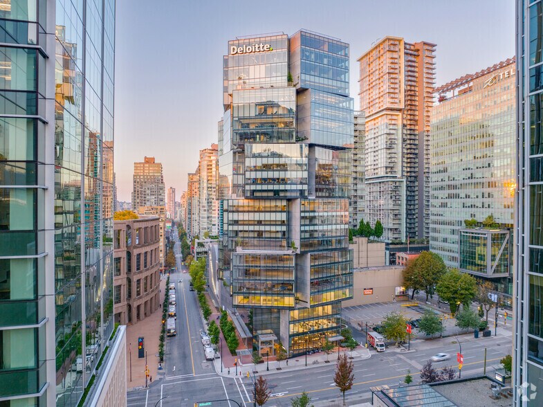 410 W Georgia St, Vancouver, BC for lease - Building Photo - Image 2 of 16