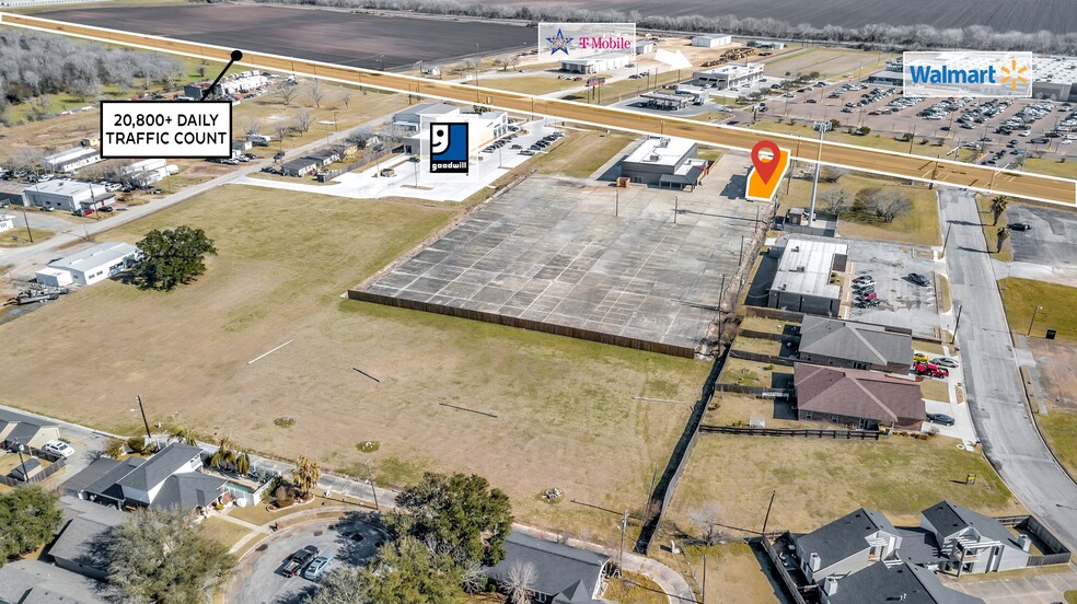 4104 Houston Hwy, Victoria, TX for lease - Building Photo - Image 2 of 5