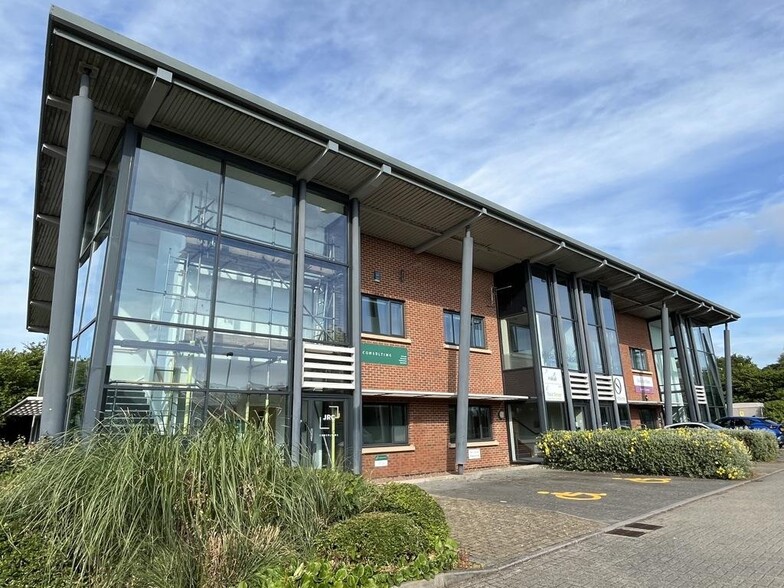 Fair Oak Close, Clyst Honiton à louer - Photo du bâtiment - Image 2 de 2