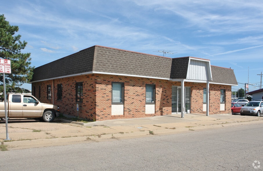 150 SW 30th St, Topeka, KS à vendre - Photo principale - Image 1 de 2