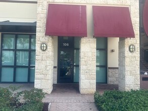 4900 S University Dr, Davie, FL à louer Photo du bâtiment- Image 1 de 6