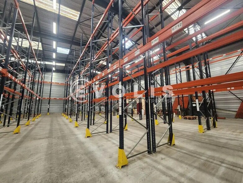 515 Rue Des Entreprises, Saint-Savin à vendre - Photo du bâtiment - Image 2 de 29