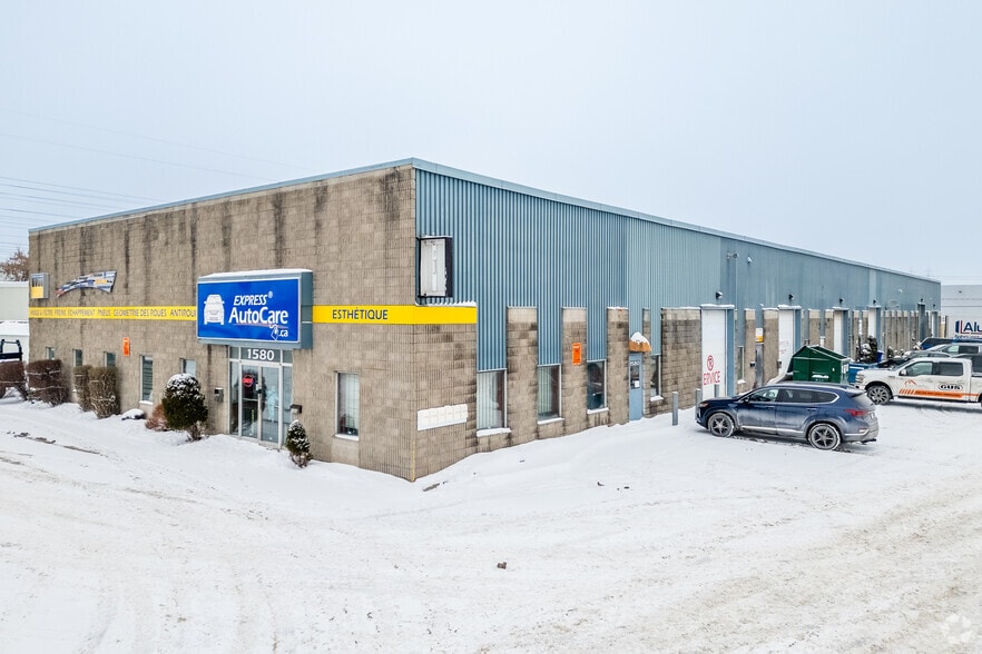 1580-1600 Boul Saint-Elzéar O, Laval, QC à vendre - Photo du bâtiment - Image 2 de 6