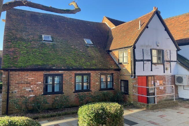 2 The Courtyard, Denmark Street, Wokingham à louer - Photo du bâtiment - Image 2 de 3