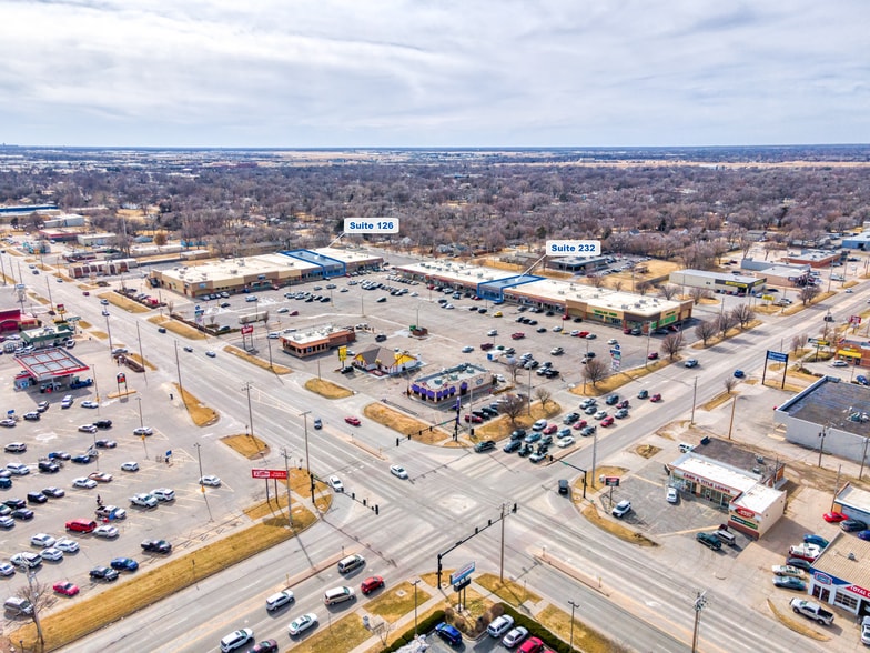 601 N West St, Wichita, KS for lease - Building Photo - Image 1 of 3