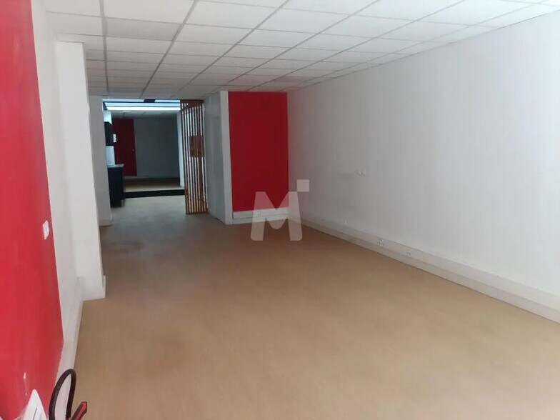 Commerce de détail dans Melun à louer - Photo intérieure - Image 2 de 6